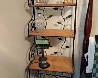 Wire wine rack