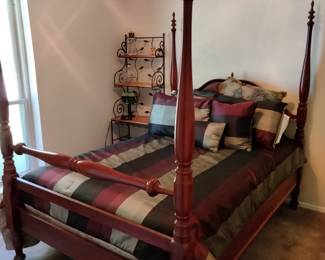 Vintage wood Four-poster bed
