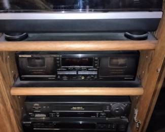 Audio stereo components