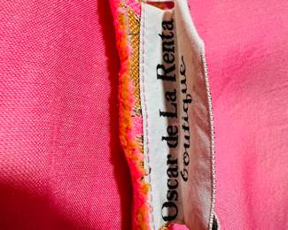 Oscar de la Renta dress

2 of 2