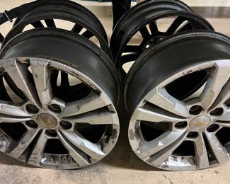 Set of 4 
Chevy Rims
18x8