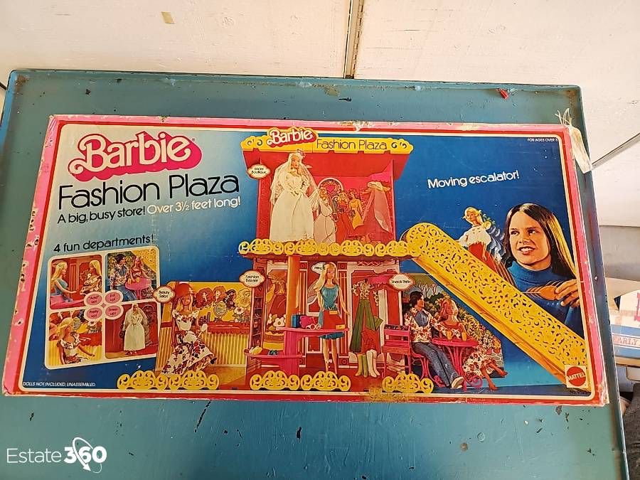 Estate Sale in Jurupa Valley, Ca in Riverside, CA starts on 11/22/2023