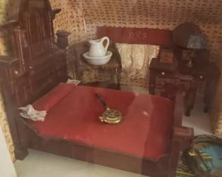 Old Victorian bedroom set