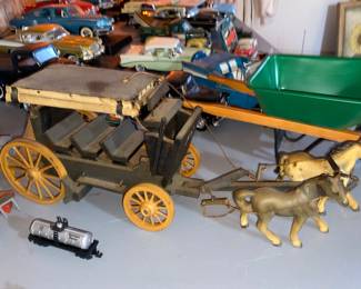 Wood Horse and Carriage