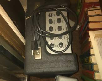 Large collection of vintage electronics