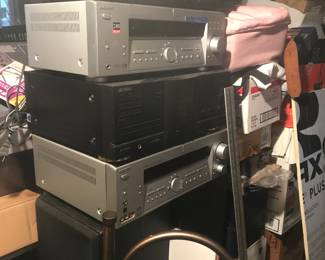 Large collection of vintage electronics