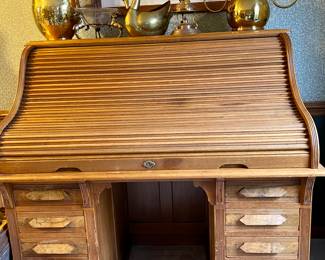 Gorgeous Rolltop Desk.  Available for Pre-sell