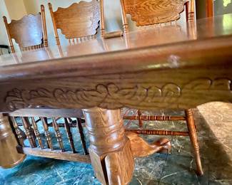 Very Nice Kitchen / Dinning Double Pedestal ClawfootTable with 8 Chairs 60" long without leaves x 30" Tall.  Leaves add 18" each -there are 2 makes it 8' total. Pressback Chairs are strong w no issues Two are captain.   Available for Presale!