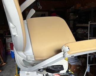 10'-11' automatic stair lift.  Works well