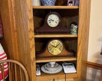 Pretty, old clocks.  Those two pitchers are really nice, too.