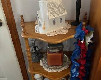 Several little churches - they add a nice touch to the holidays!