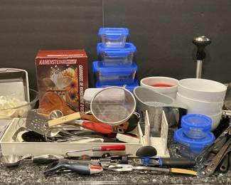 Outfit A Kitchen Oxo Utensils And Storage Kamenstein Beechwood Utensil Carousel Glass Food Storage