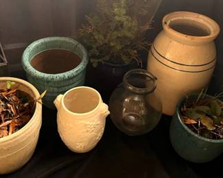 "Home for the Holidays" in Evans, GA. Closing on Tue 11/28 at 6p. Pickup on Wed 11/29 from 3-6p. Please click here to view more photos, descriptions, and current bids: https://ctbids.com/estate-sale/25571