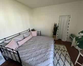 Kingsize bed/ daybed and mattress available, Moroccan rug 