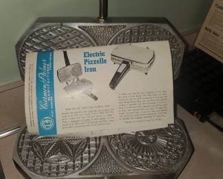 Vintage Dolce Automatic Pizzelle Baker Model 300-EP