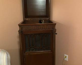 Antique Edison Phonograph