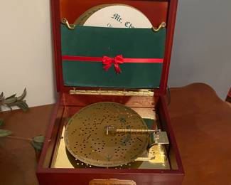 Vintage Mr Christmas Holiday Symphonium Wooden Music Box 