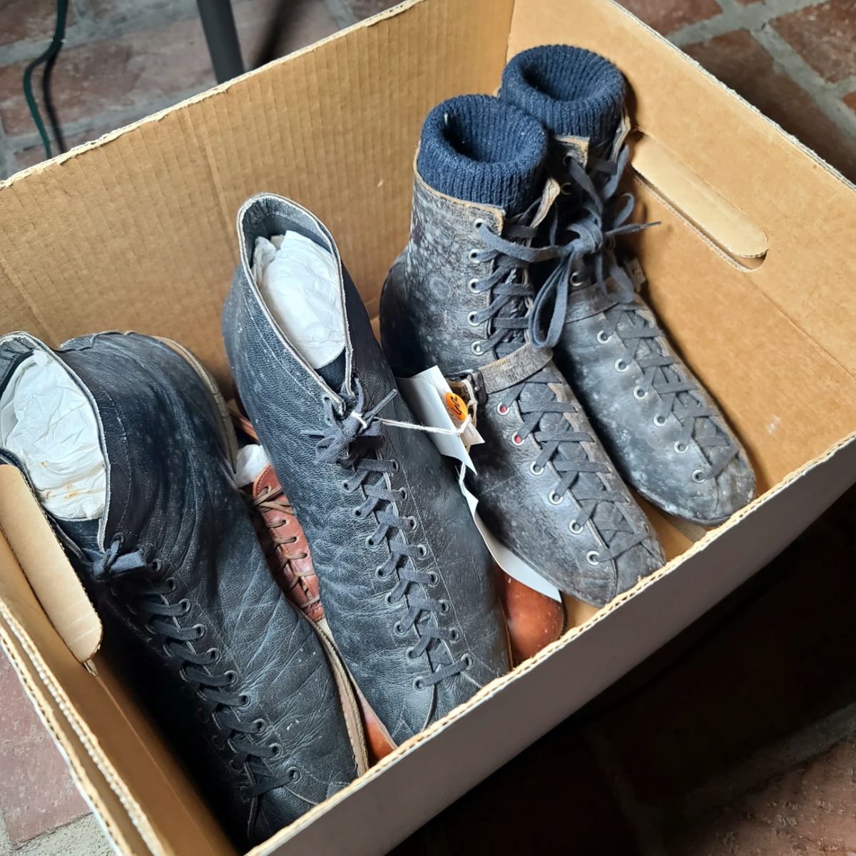 Estate sale Cardiff by the sea in Cardiff By The Sea, CA starts on 11