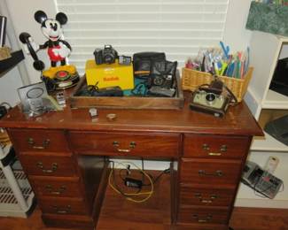 Wood 9 Drawer Desk