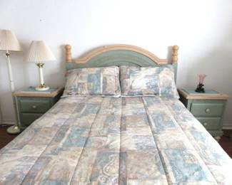 Cottage Retreat Queen Size Bedroom Suite with Matching Headboard/Night Stands, Dresser with Mirror & Armoire