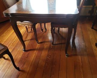 ANTIQUE DINING TABLE