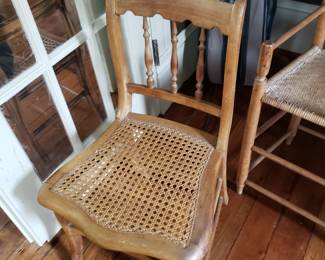 CANED SEAT SIDE CHAIR
