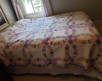DOUBLE WEDDING QUILT