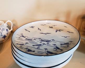 PLATES WITH SEAGULLS