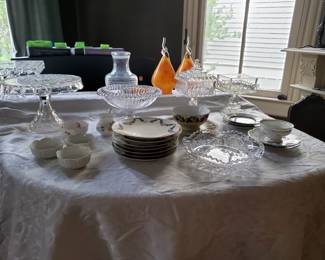 CHINA, CRYSTAL AND CUT GLASS 