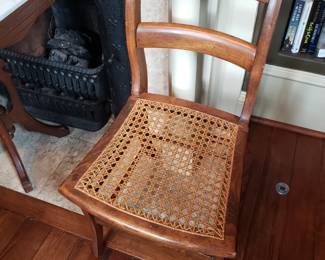 VICTORIAN CHAIR