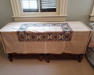 TABLE CLOTH