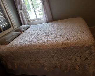 CROCHET BEDSPREAD