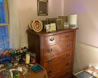 Picture frames; air purifier