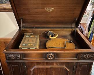 Victrola 