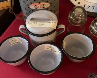 WWII enamel mess pot