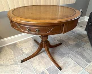 794 Mersman LeatherTop Side Tablemin