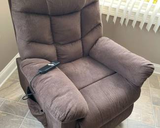 794 Upholstered 3Position Lift Chairmin