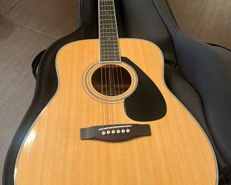 Yamaha guitar