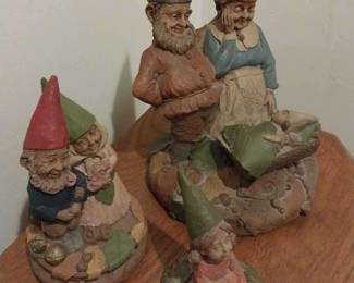 "Fox Hollow Treasures" in Aiken, SC. Starts Closing on Thu 11/30 at 8p. Pickup: Sat 12/2 from 11-3p. Please click here to view more photos, descriptions, and current bids:&nbsp;https://ctbids.com/estate-sale/25632