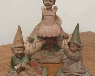 "Fox Hollow Treasures" in Aiken, SC. Starts Closing on Thu 11/30 at 8p. Pickup: Sat 12/2 from 11-3p. Please click here to view more photos, descriptions, and current bids:&nbsp;https://ctbids.com/estate-sale/25632