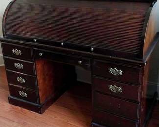 "Fox Hollow Treasures" in Aiken, SC. Starts Closing on Thu 11/30 at 8p. Pickup: Sat 12/2 from 11-3p. Please click here to view more photos, descriptions, and current bids:&nbsp;https://ctbids.com/estate-sale/25632