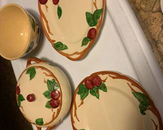 olathe apple dinnerware