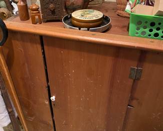 Great storage cabinet 