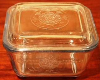 567 - Fire King Refrigerator Dish w/Lid Fire King
