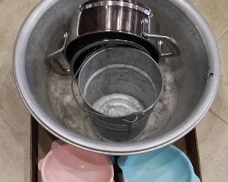 670 - Assorted items
