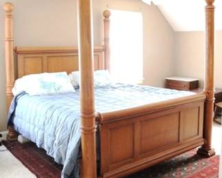 243 - King Size Oak Poster Bed w/ Bedding 83.5 x 74.5 x 89
