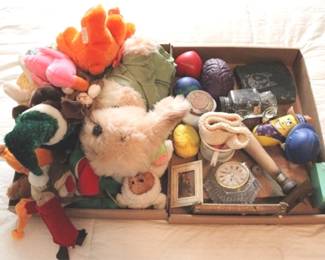 279 - 2 Trays of Assorted Items
