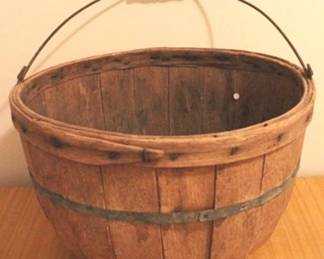 264 - Antique Basket with Handle 9 x 15
