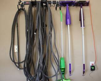 128 - Lot of Assorted Hanging Items
