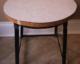 636 - Stool, 14 x 13.5
